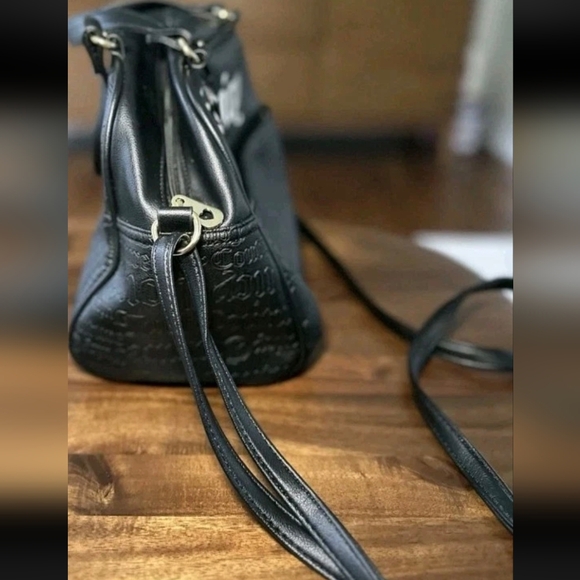 NEW Juicy Couture Shout It Out Bag Black Embossed Logo Crossbody Y2K Designer - Picture 3 of 9